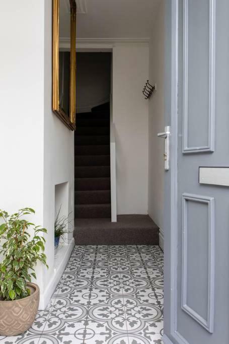 Beautiful Two Bed Mumbles Flat - With Parking Space Eksteriør billede